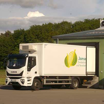 Klimatisierte Transportfahrzeug bei der Beladung